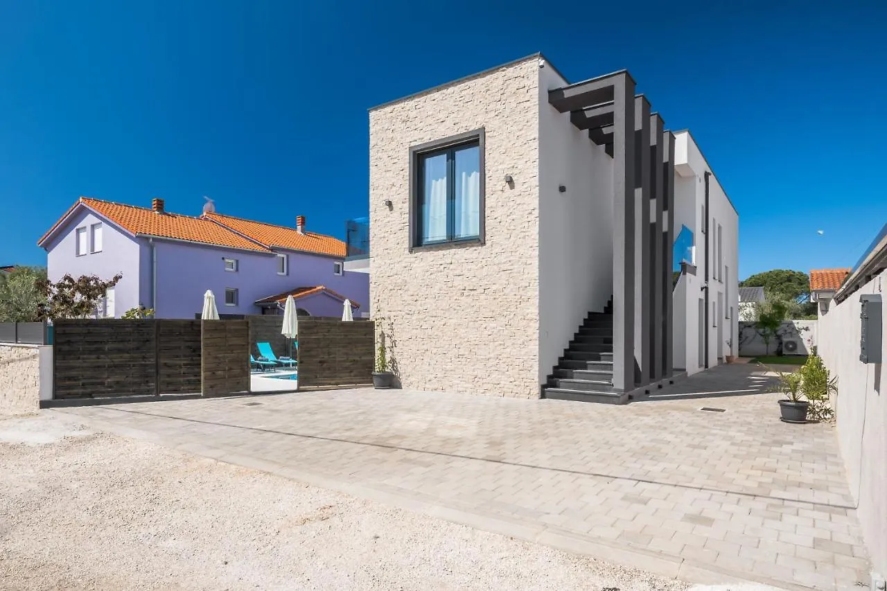 Valla Studio Apartments With Free Bikes Fažana