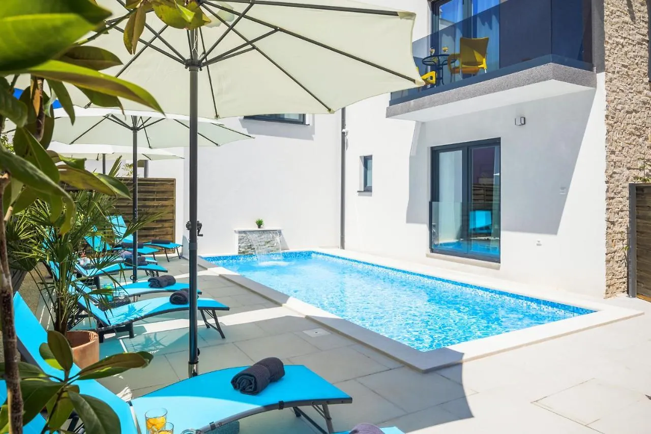Valla Studio Apartments With Free Bikes Fažana Kroatien
