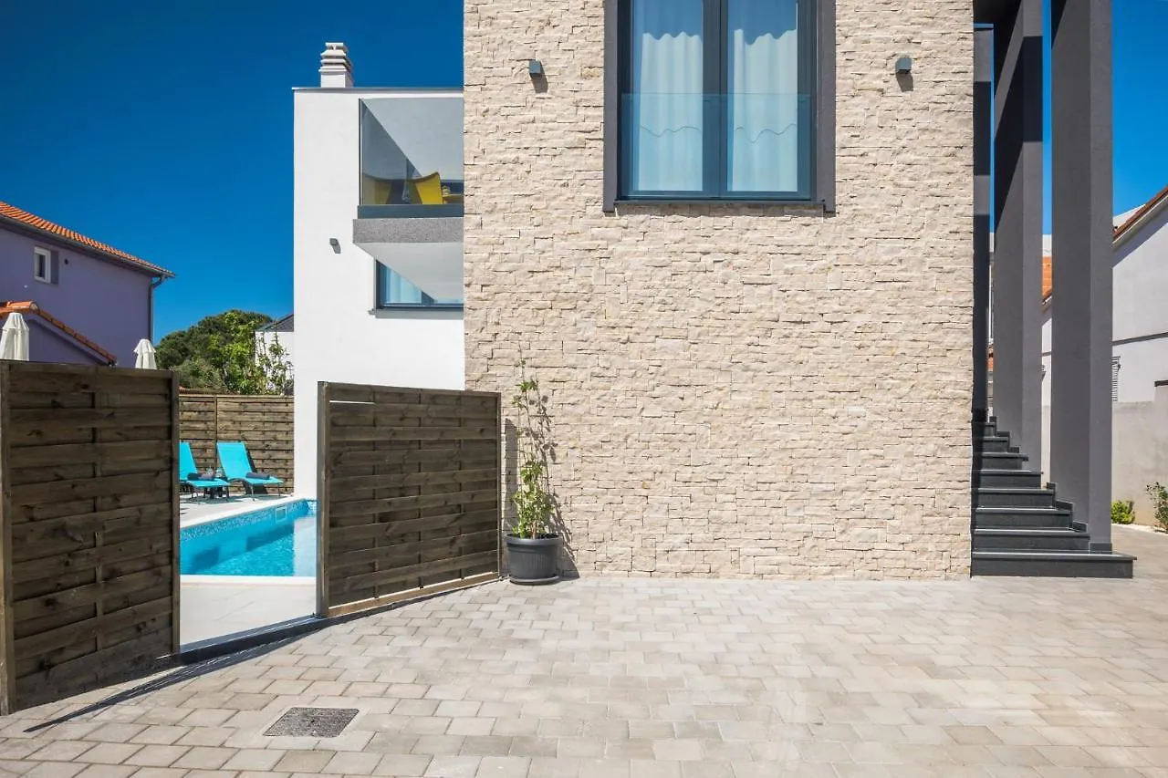 Valla Studio Apartments With Free Bikes Fažana