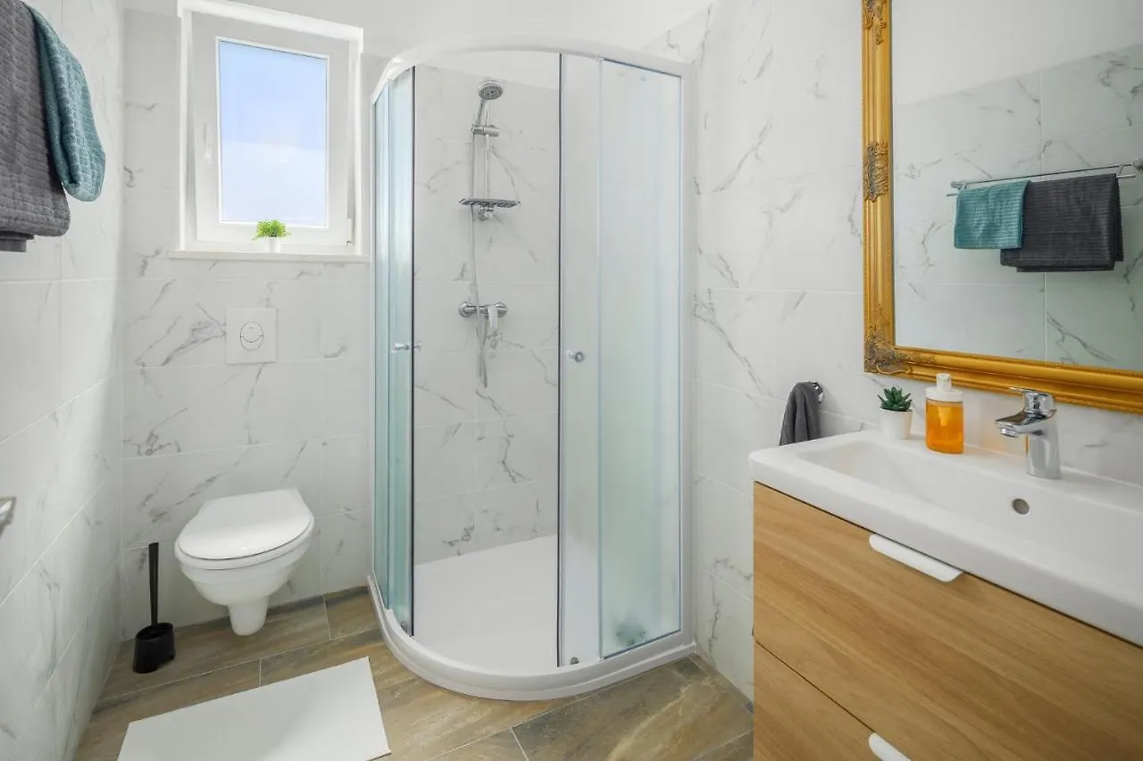 Valla Studio Apartments With Free Bikes Fažana 0*,