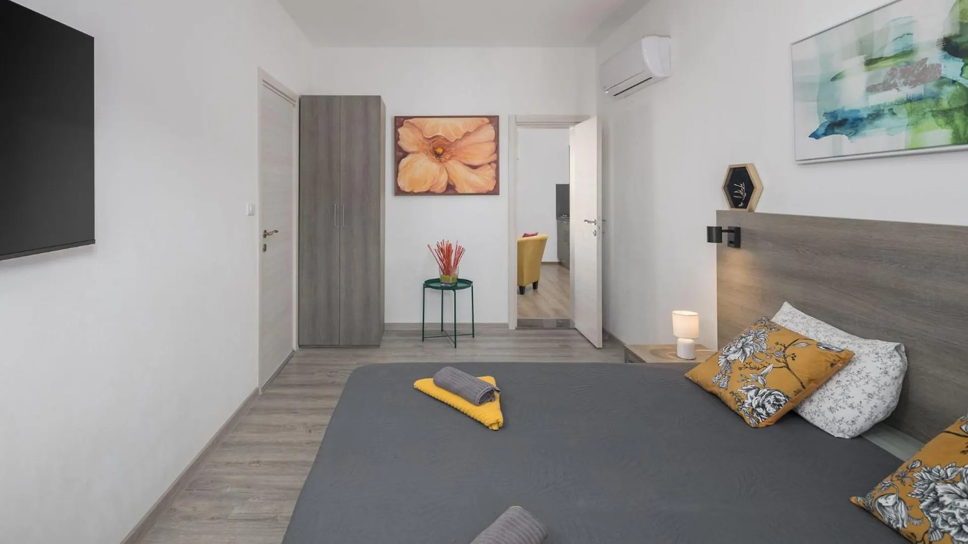 Valla Studio Apartments With Free Bikes Fažana